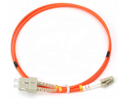 PVC à plusieurs modes de fonctionnement duplex de Sc optique LC 50/125 LSZH de la corde de correction de fibre de 2.0mm 3.0mm OM2