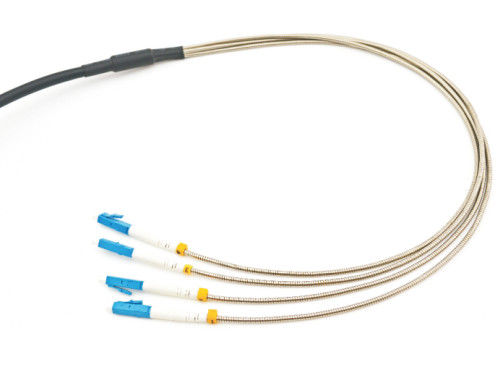 La correction optique blindée de fibre attachent le SM Uniboot blindé de noyaux de LC 4 extérieur