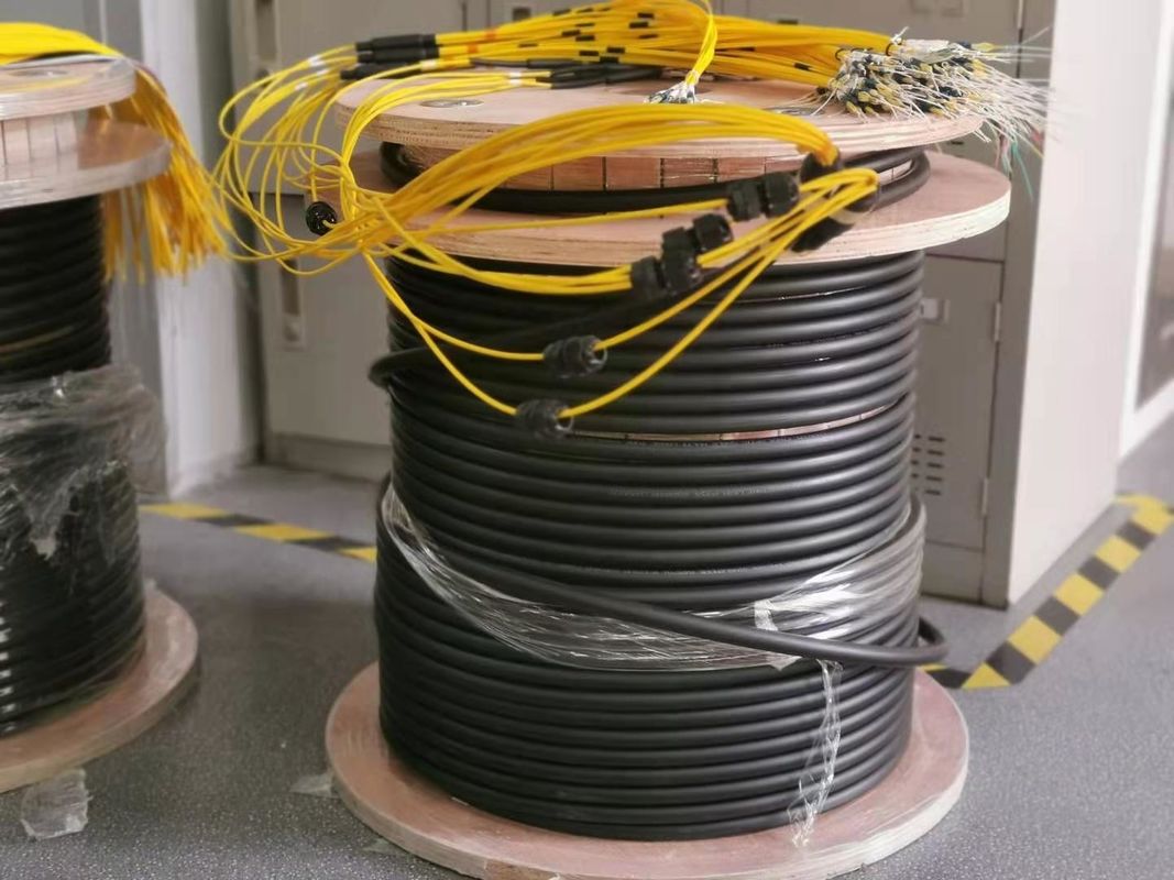 3mm perdent le câble blindé de correction de fibre de tube, LC raccordent le connecteur imperméable de la corde M12