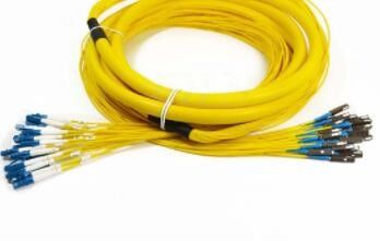 OEM recto optique de communication de télécom de SM de la corde de correction de fibre de la MU LC UPC