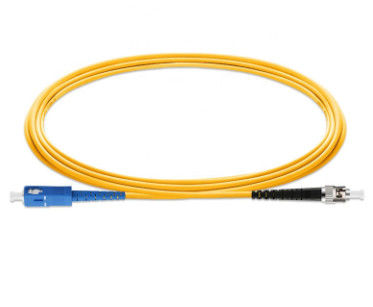 Corde de correction optique de la fibre OS2 SC/UPC au mode unitaire de ST/UPC