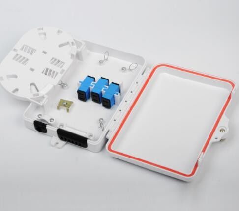 Boîte 4/6 de distribution optique optique de fibre du débouché FTTH de l'admission 6 du contrôleur d'interface de fibre 1 mini FDB