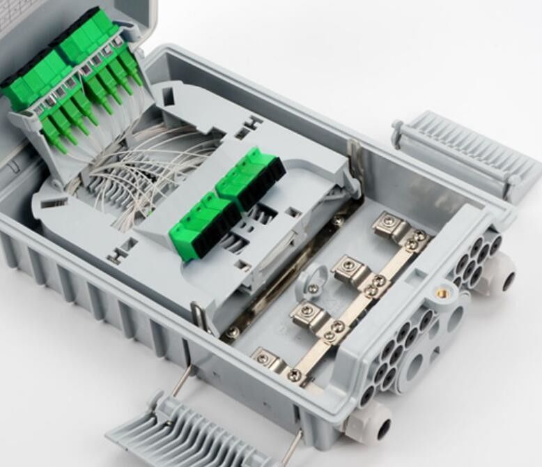 Port extérieur optique de Ftth 2 Inlet+Mid-Span de mur de fibre de corps de boîte, débouché 16 pour des câbles d'interface