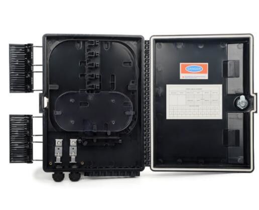 L'admission de Ftth 2 de noyau du coffret d'extrémité 16, le débouché 16 pour l'interface câble le câble optique de fibre de boîte noire