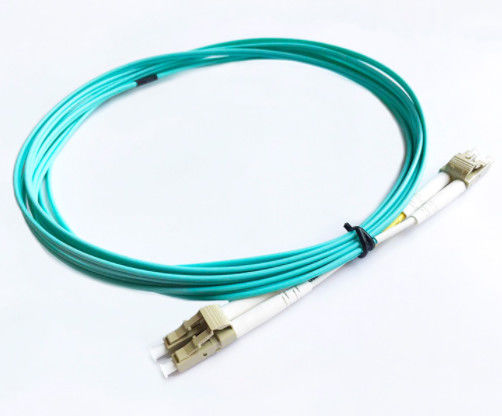 La correction optique duplex de fibre de FTTH 2mm LC UPC attachent le millimètre OM3 50/125