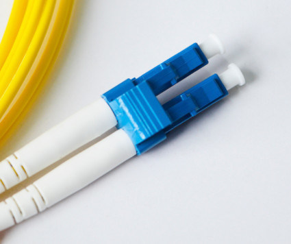 la correction optique de fibre de 3.0mm attachent le SM LC de duplex de G652D G657A à FC